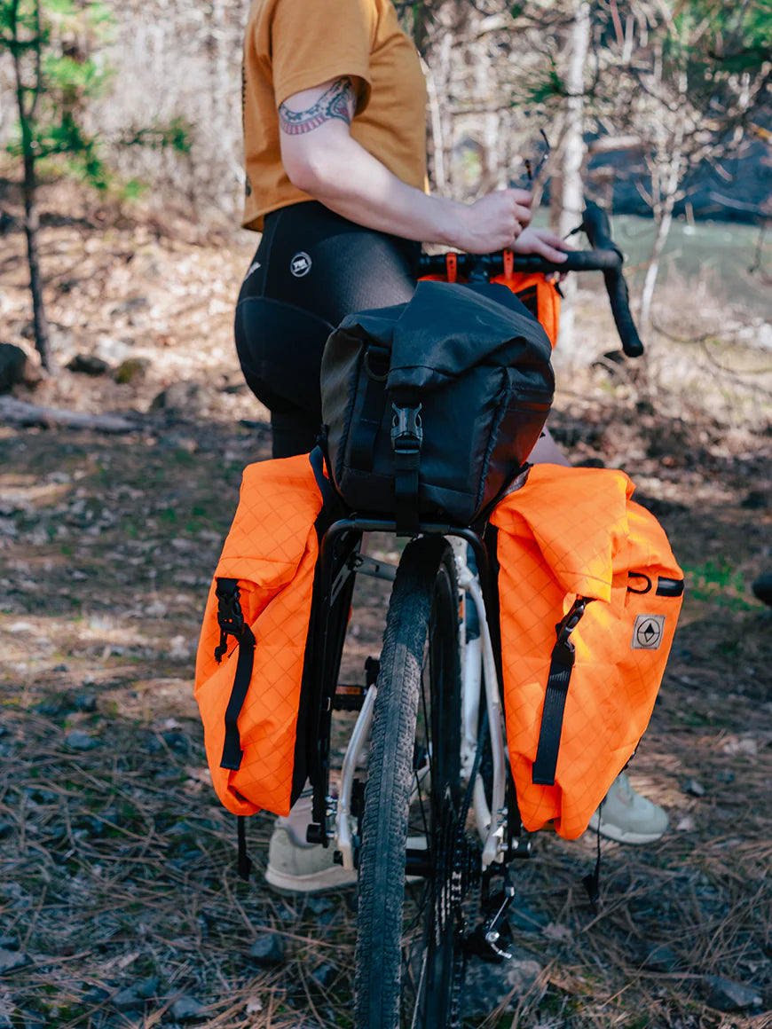 Cyclist on a forest trail with Bikepacking 澳洲5结果记录 bags. - North St Bags all-groups